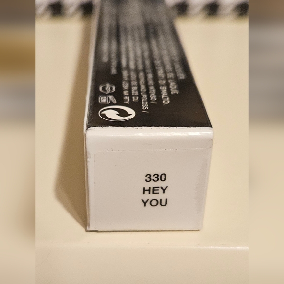 Marc Jacobs HI-SHINE Lip Gloss Pink HEY YOU 330 Color - Picture 4 of 4